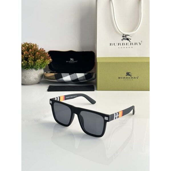 1st Copy Sunglasses Black 4382 Burberry