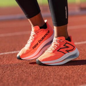 NB Fuelcell Supercomp Trainer V2 Orange Running Shoes