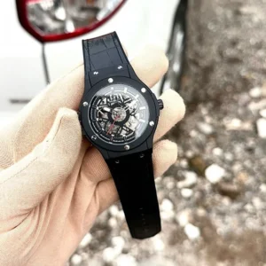 Trendy Hublot Watch For Men (CS4393)