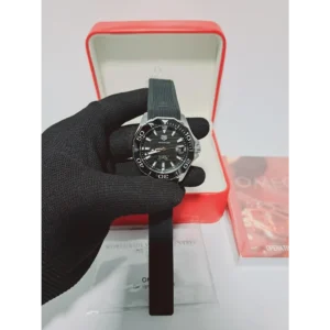 Classy Tag Heuer Watch For Men (LAZ1584)