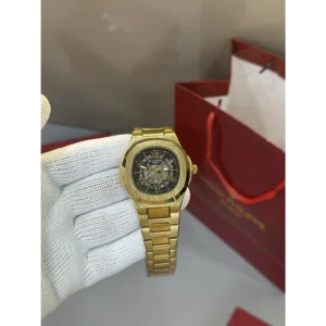 Stylish Patek Philippe Watch For Men (BRH635)