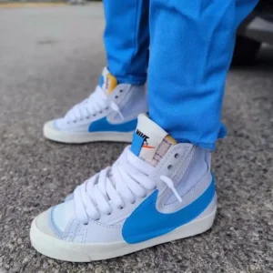 Branded Blazer 77 Sky High Sneakers